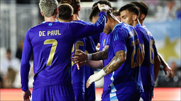 La Selección de fútbol de Argentina se ubica en el segundo puesto.
