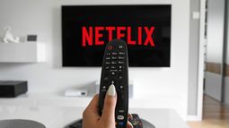 El nuevo éxito de Nétflix: Misterio a la vista