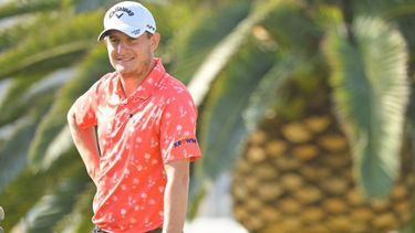 grillo quedo lejos de la punta en el abierto de mexico de golf