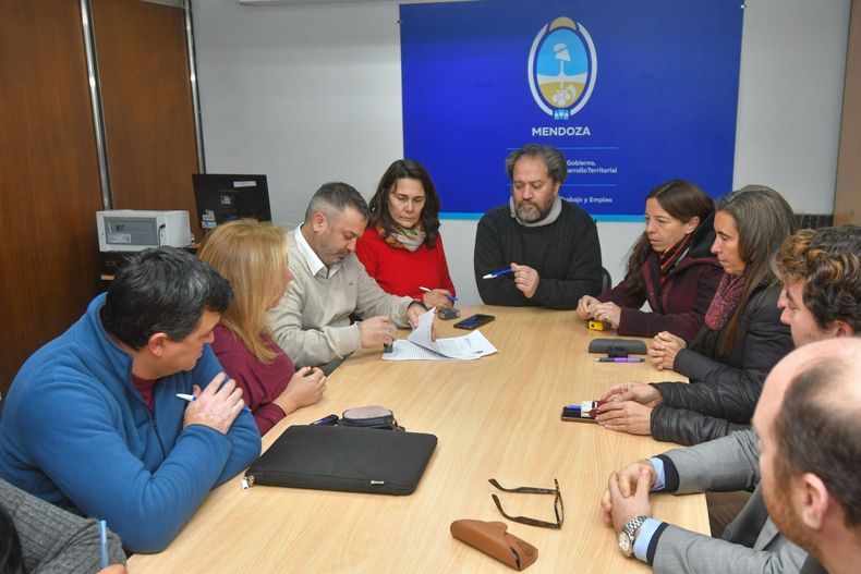 SUTE aceptó la oferta paritaria del Gobierno y definió la fecha de las elecciones internas