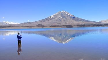 La Laguna del Diamante mantiene abierta su temporada de pesca deportiva, con cupos, sectores delimitados y estrictas medidas de cuidado ambiental. La Laguna del Diamante mantiene abierta su temporada de pesca deportiva, con cupos, sectores delimitados y estrictas medidas de cuidado ambiental.