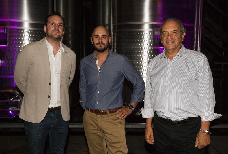 presentación de medios, bodega los toneles, 2016, alvarez