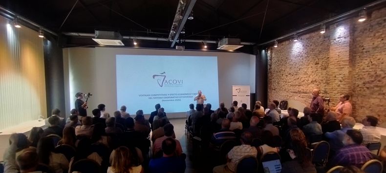 El informe fue presentado en Fecovita a sala llena. Allí José Zuccardi fijo posición de la mayoría de&nbsp; la vitivinícultura frente a las desregulaciones.