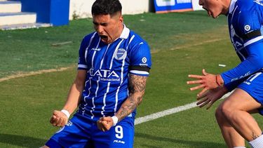Martín Pino, figura del Tomba ante Chaco For Ever.