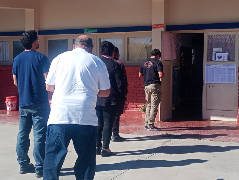 Seguí el minuto a minuto de todo lo que ocurre en una nueva jornada de elecciones. Seguí el minuto a minuto de todo lo que ocurre en una nueva jornada de elecciones.