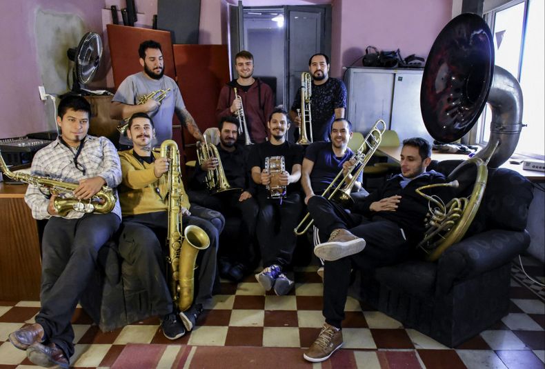 BRASSAS (1)