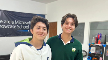 Álvaro De Pedro y Santino Consina, estudiantes del Colegio Del Carmen, de San Rafael.&nbsp;