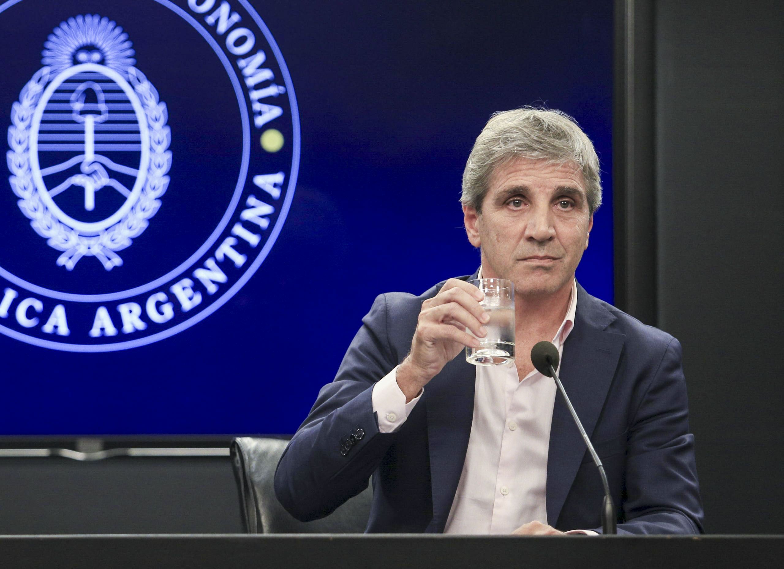 La hoja de ruta de Caputo: el Presupuesto 2027 contempla una inflación del 21,1% en año electoral