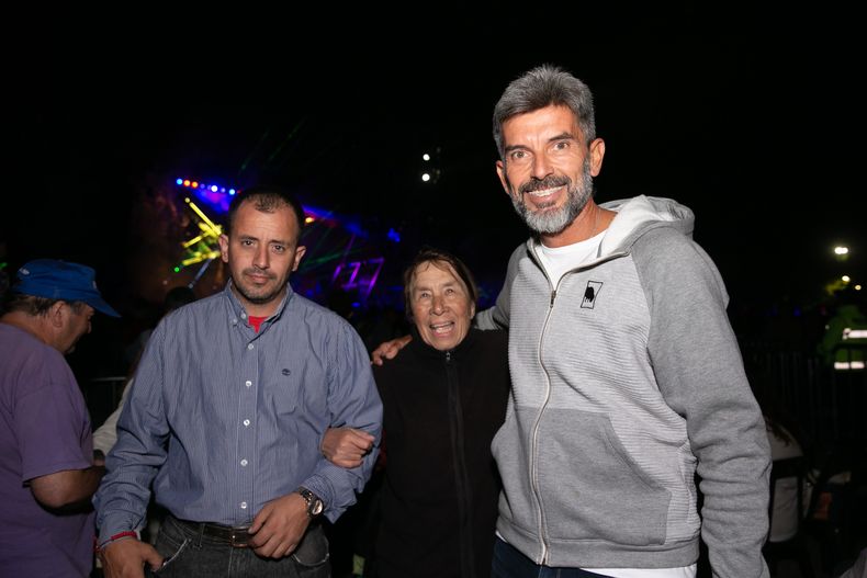 El intendente de Ciudad, Ulpiano Suarez presente en los festejos vendimiales.