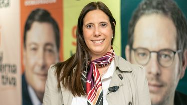 Marisa Uceda, la primera dirigente en hablar en el Frente Elegí.