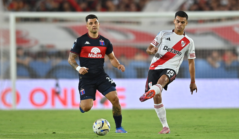 Noche negra para River: Tigre lo goleó 4 a 0 en el Monumental