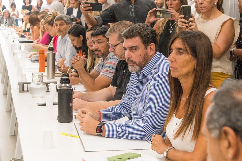 Minería: comienza el desfile de funcionarios a la Legislatura para explicar el proyecto