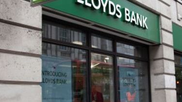 En ajuste: Lloyds Bank despidió 700 empleados y la aerolínea Gol redujo 50% los salarios