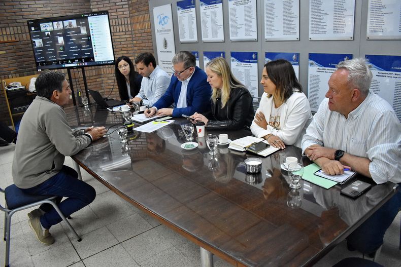 Referentes a favor y en contra de los proyectos de exploración minera en el Sur Provincial fueron a la Legislatura.&nbsp;