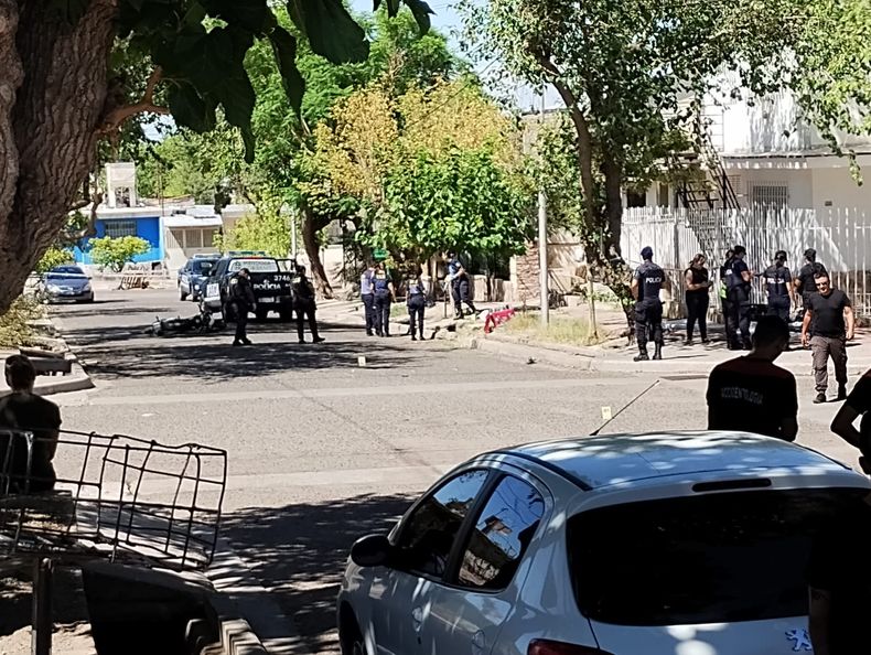 Las Heras: un móvil policial atropelló y mató a un motociclista