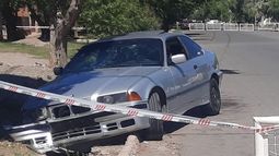 El auto que era conducido por el sujeto que se encuentra detenido desde el momento de la tragedia.
