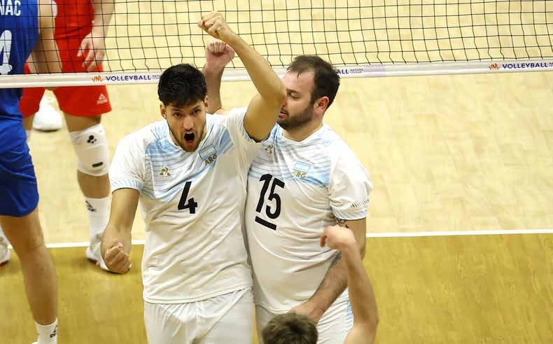 Luciano De Cecco sigue haciendo historia en la Selecci&oacute;n masculina de voleibol de Argentina.