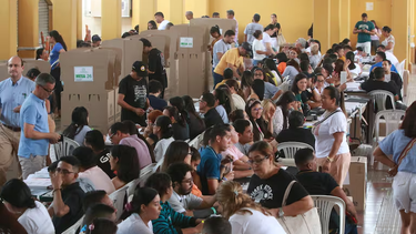 Las elecciones en Colombia cerraron con la ventaja de la derecha libertaria Las elecciones en Colombia cerraron con la ventaja de la derecha libertaria