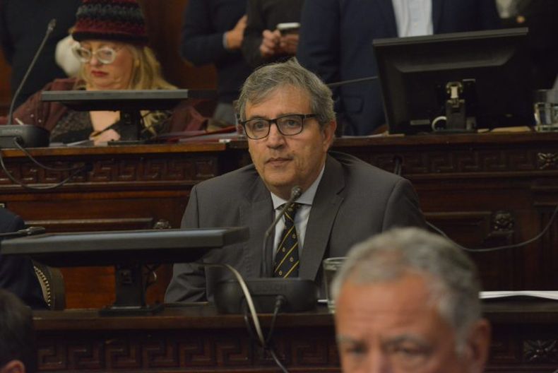 Armando Magistretti, senador del Partido Demócrata.save