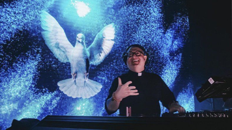 Cancelaron la presentación del Cura DJ en Junín y buscan un nuevo escenario en Mendoza.