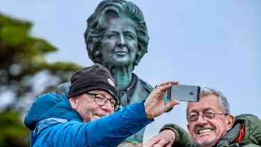 inaugura la muestra en mis ojos, malvinas de ruben digilio