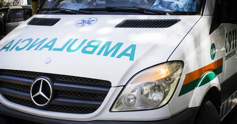 Las víctimas del vuelco fueron asistidas por médicos del SEC pero una de ellas falleció en el acto.  