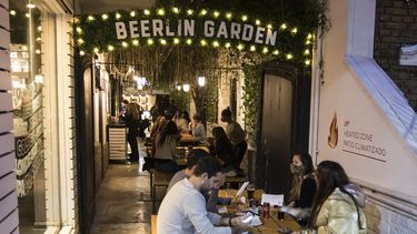 Sitio Andino | coronavirus, cuarentena, permisos, comercios, bares, aristides, cafes, comer, cernar, almorzar, amigos, reunion