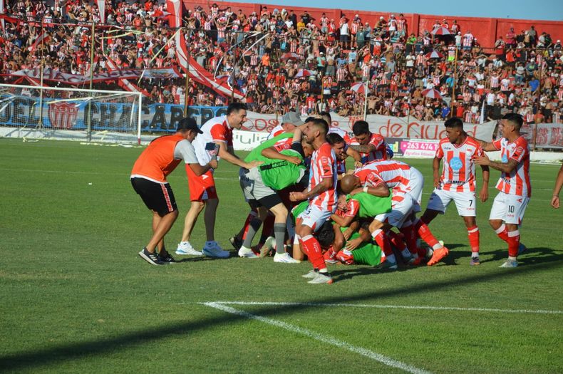 Atlético San Martín se juega esta tarde el ascenso.
