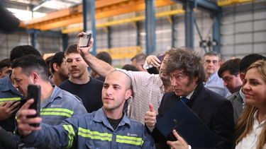 Javier Milei pretende avanzar con la reforma laboral y tributaria. Javier Milei pretende avanzar con la reforma laboral y tributaria.