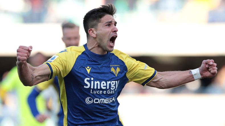 Giovanni Simeone se va al Napoli.