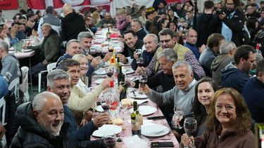 La dirigencia oficialista se juntó en Alvear en la previa de la Fiesta de la Ganadería. La dirigencia oficialista se juntó en Alvear en la previa de la Fiesta de la Ganadería.