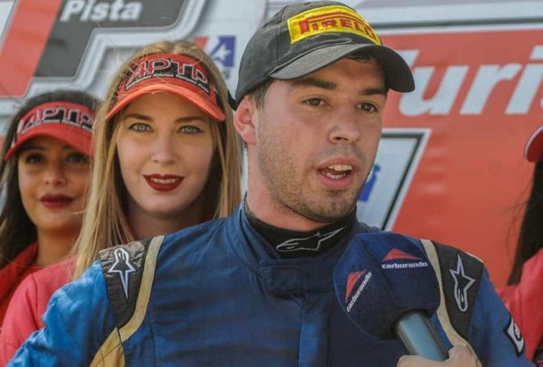 19 Gonzalo Antolín festejaba el bicampeonato de la Clase 3 pero un recargo lo dejó sin título. Domingo 01 12 19