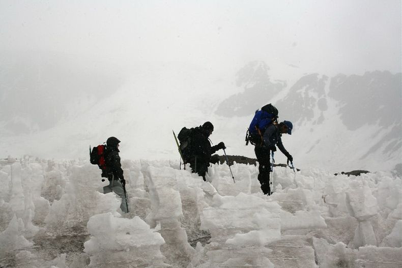 La nieve cubre Aconcagua y preocupa a los prestadores: “No sabemos con qué nos vamos a encontrar”.
