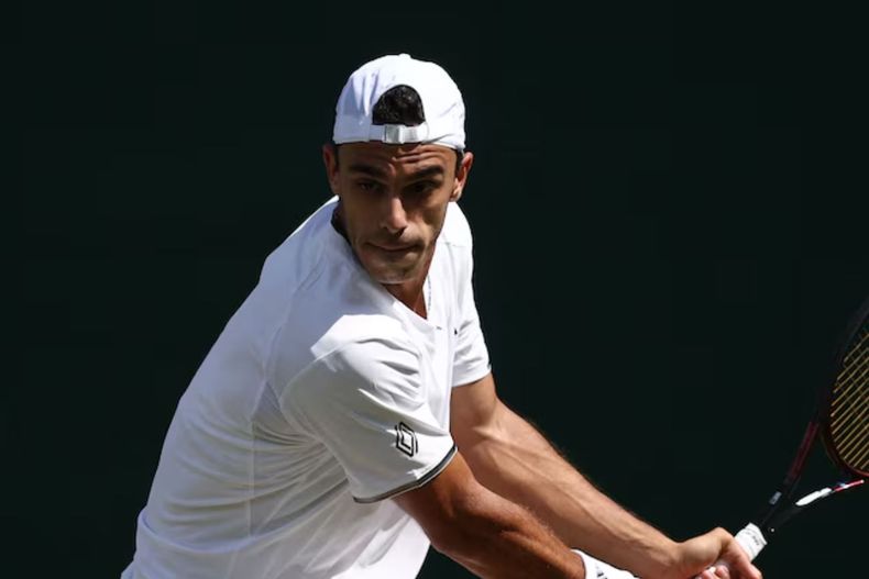 Con la suerte de su lado, Cerúndolo avanzó a cuartos de final en el ATP 250 de Los Cabos