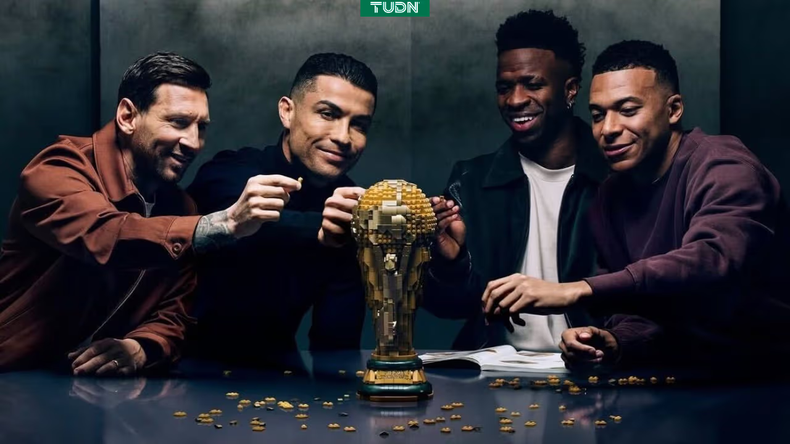 Las grandes estrellas del fútbol mundial, con Lionel Messi a la cabeza, se enfrentan por la Copa en un video que ya es tendencia global. &nbsp;