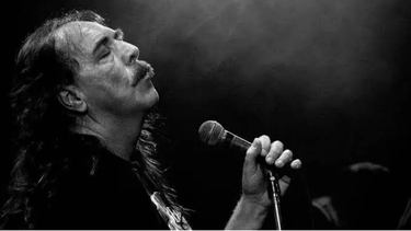 Murió Saúl Blanch a los 75 años: el primer cantante de Rata Blanca