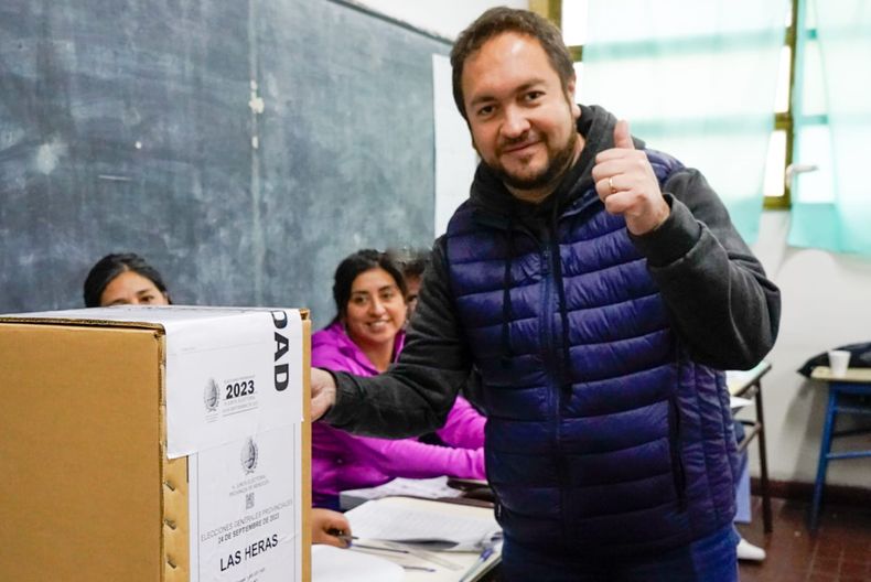 El joven lasherino pidió a los mendocinos que vayan a votar. El joven lasherino pidió a los mendocinos que vayan a votar.