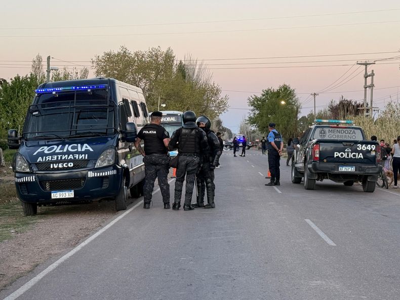 Accidente vial en Las Heras: dos niñas fueron atropelladas por un colectivo