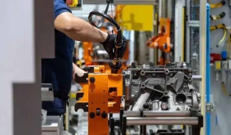 La industria sigue bajo presión: 4 de cada 10 empresas reportan retrocesos en producción y ventas