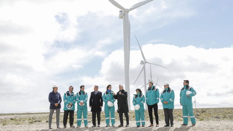YPF inauguró el primero de tres parques eólicos