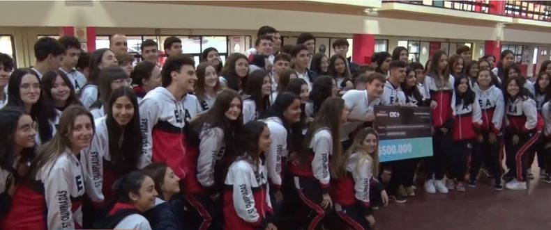 Los chicos de la Escuela de Agricultura ganaron el medio millón de pesos.