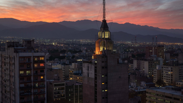 Historia, patrimonio y gastronomía en la Ciudad de Mendoza. Historia, patrimonio y gastronomía en la Ciudad de Mendoza.