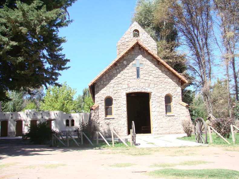 La Capilla Nuestra Señora de Luján, de San Carlos, es un sitio emblemático.