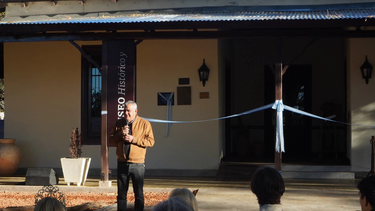 El intendente de Lavalle Edgardo González y su discurso en la reinauguración del Museo departamental.