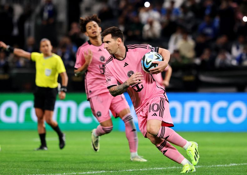 Lionel Messi juega un nuevo amistoso con Inter.