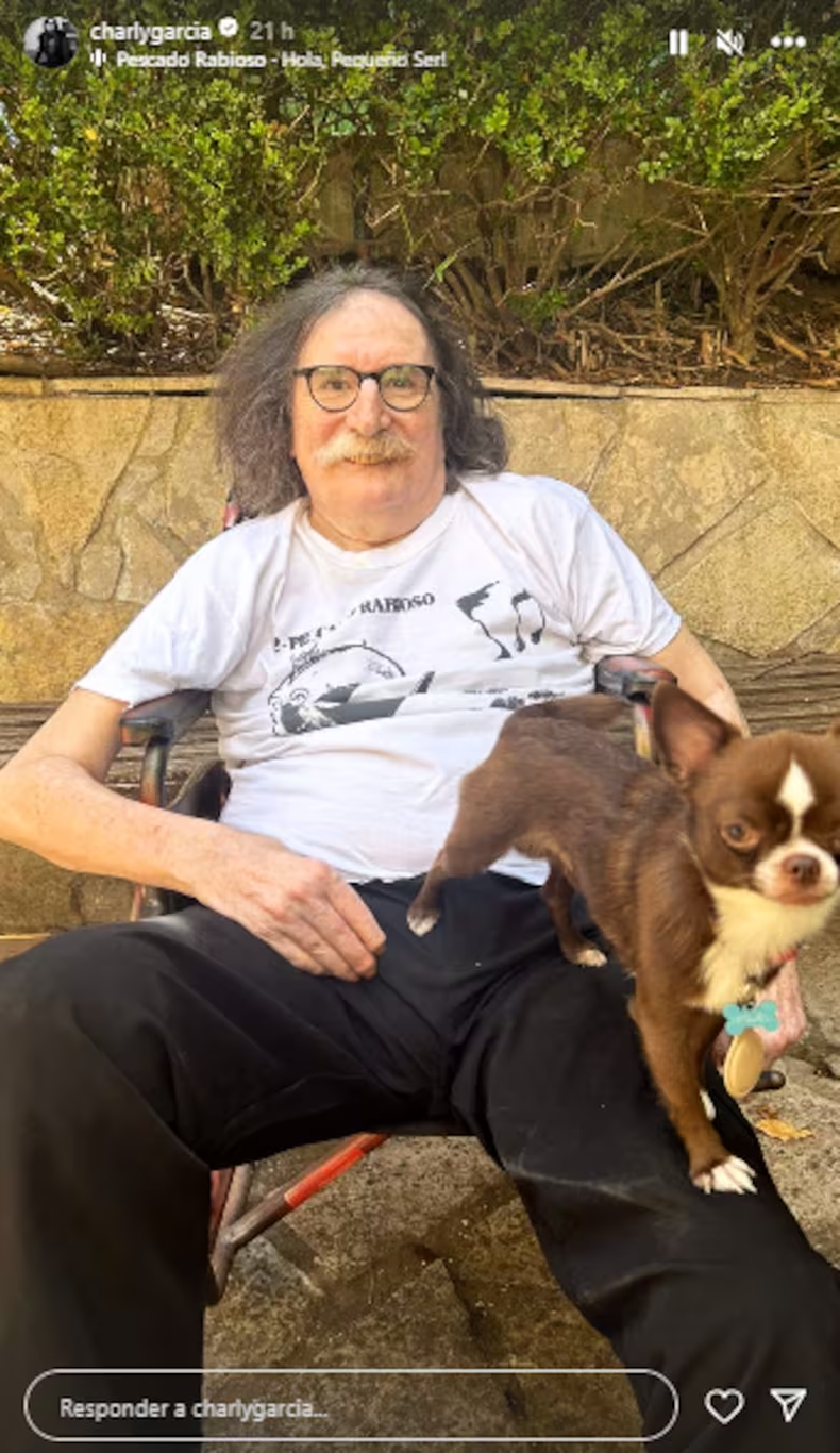 Charly Garc&iacute;a reaparece en redes: un gui&ntilde;o a Spinetta y tranquilidad para sus fans