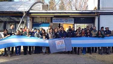 Abrazo simbólico en el Valle de Uco