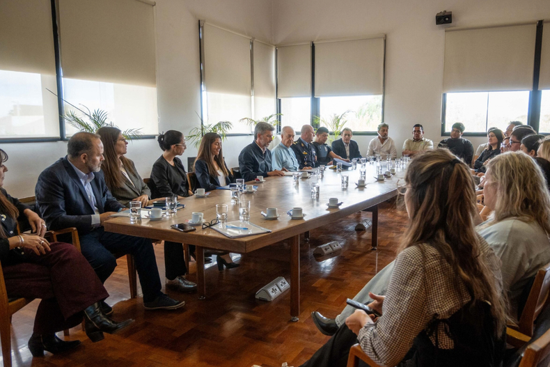 La presentación contó con una gran participación de empresarios, políticos e iglesia.