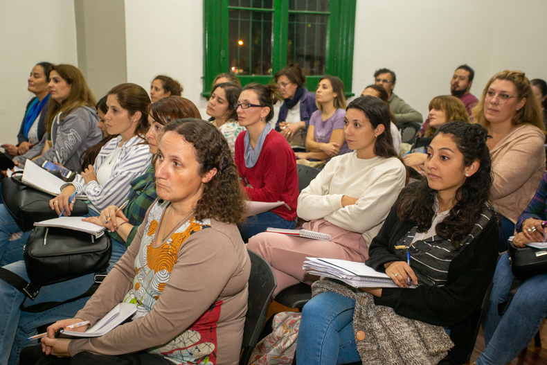 Capacitación gratuita en el microcine municipal.