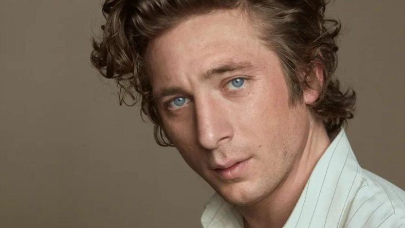 Jeremy Allen White deleita en la tercera temporada de la mejor serie actual.
